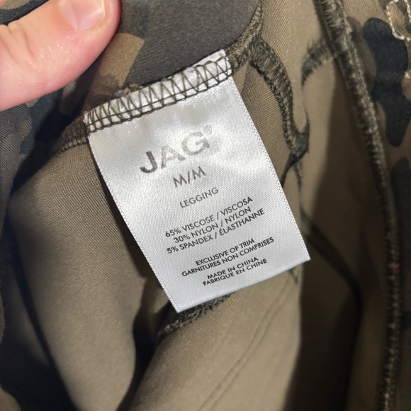 Jag Jeans Marla Pull-On Camo Ponte Leggings Size M - Picture 6 of 6